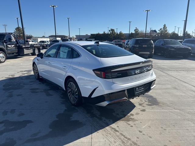 new 2025 Hyundai Sonata Hybrid car, priced at $33,190