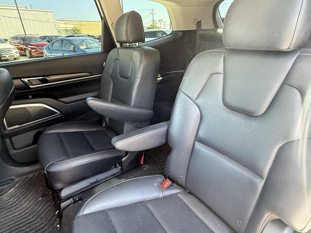 used 2024 Kia Telluride car, priced at $33,498