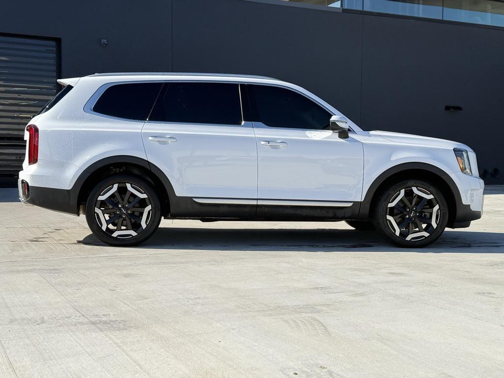 used 2024 Kia Telluride car, priced at $33,498
