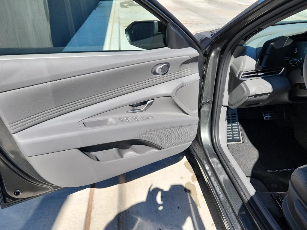 new 2025 Hyundai Elantra car, priced at $19,211
