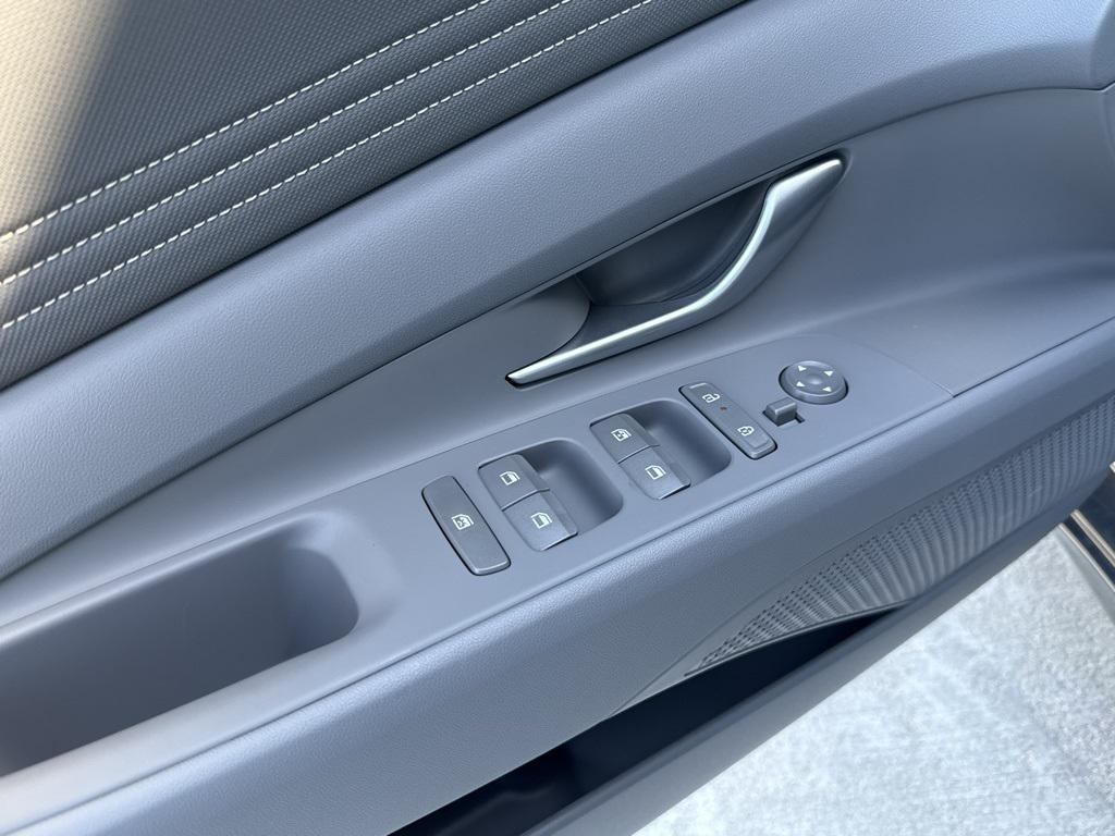 new 2025 Hyundai Elantra car, priced at $22,961