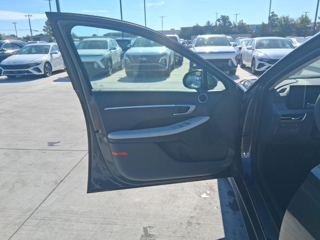 new 2025 Hyundai Sonata car, priced at $23,903