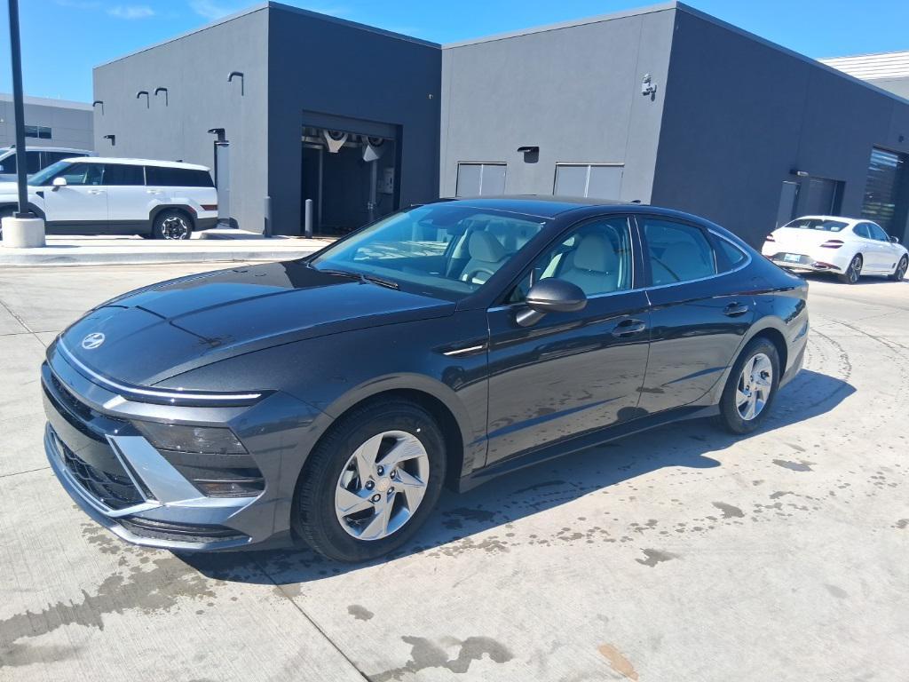 new 2025 Hyundai Sonata car, priced at $23,903