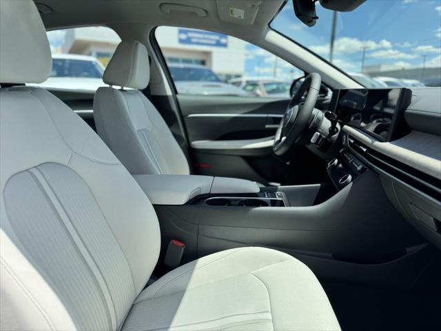 new 2025 Hyundai Sonata Hybrid car, priced at $26,847