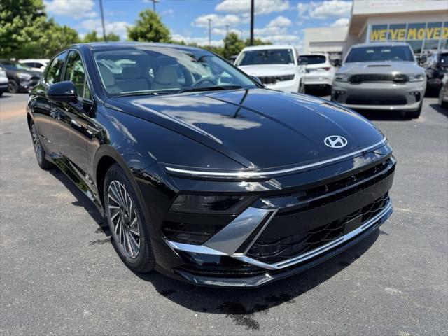new 2025 Hyundai Sonata Hybrid car, priced at $26,847