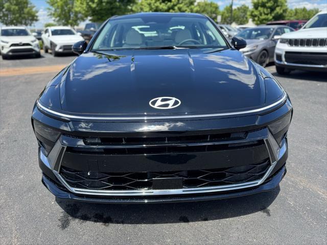 new 2025 Hyundai Sonata Hybrid car, priced at $26,847