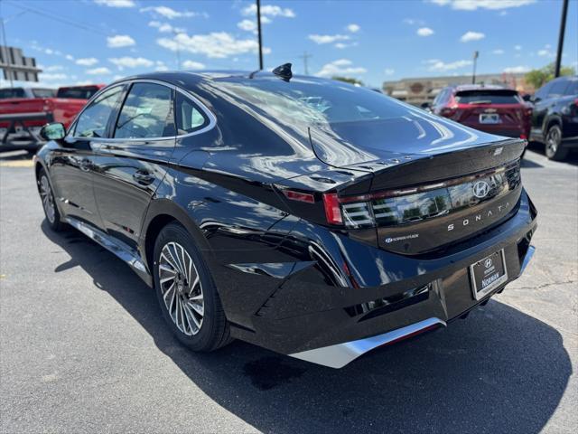 new 2025 Hyundai Sonata Hybrid car, priced at $26,847