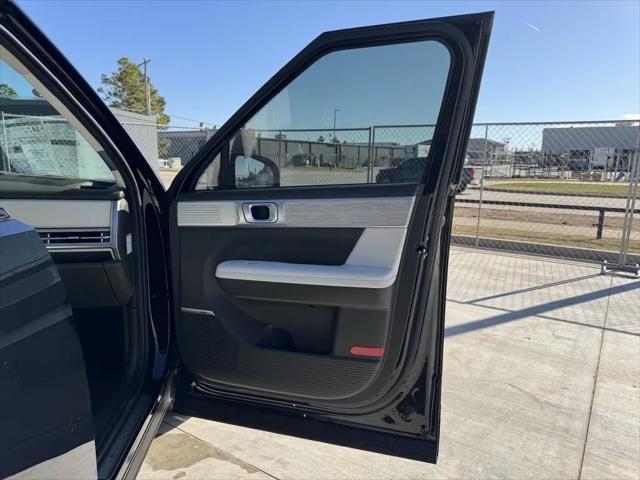new 2025 Hyundai SANTA FE HEV car, priced at $48,976