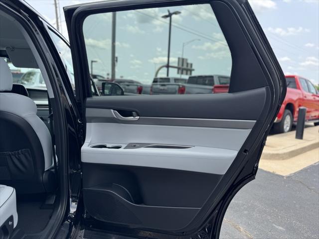 new 2025 Hyundai Palisade car, priced at $37,715