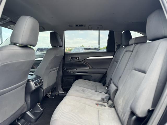 used 2019 Toyota Highlander car, priced at $22,988