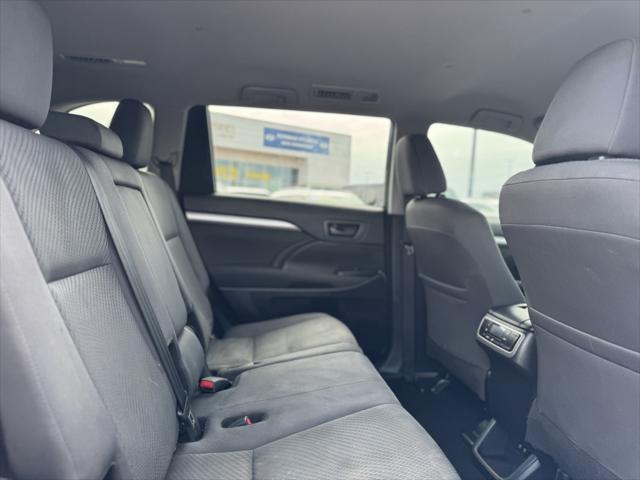used 2019 Toyota Highlander car, priced at $22,988
