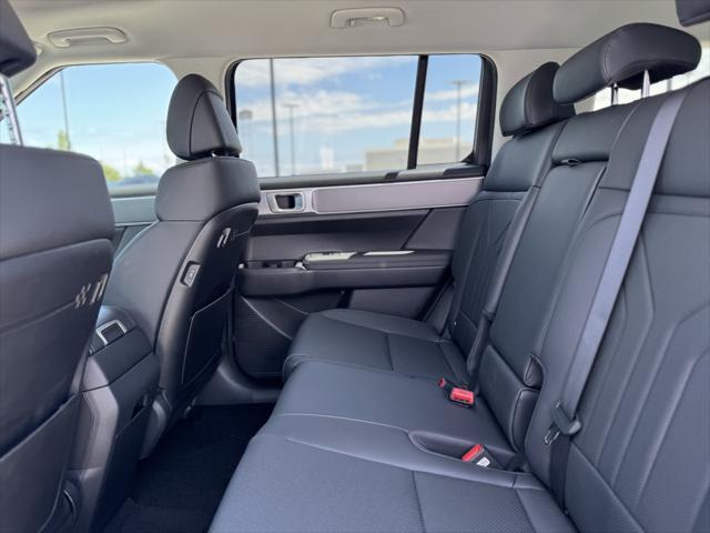 new 2025 Hyundai Santa Fe car, priced at $35,061
