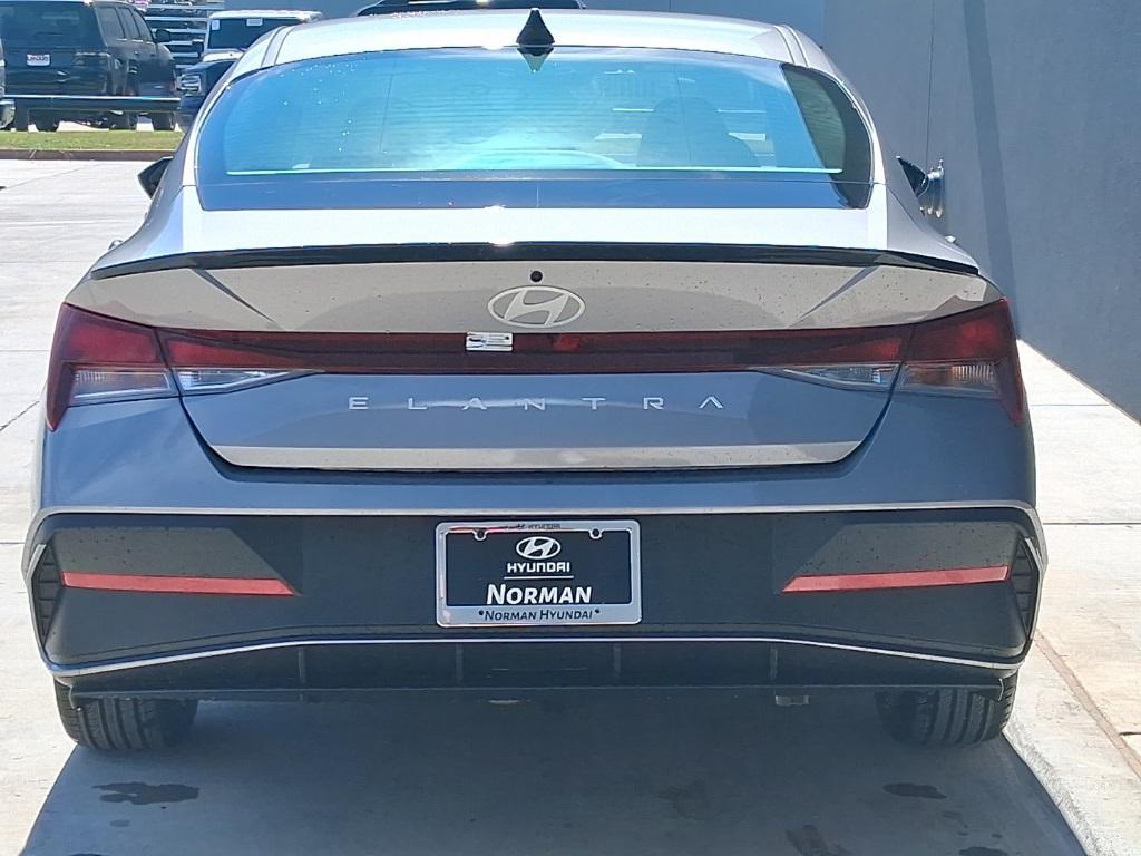 new 2025 Hyundai Elantra car, priced at $22,946