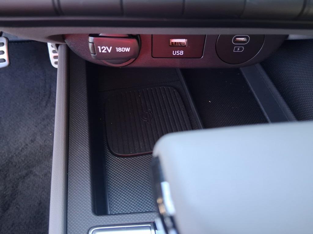 new 2025 Hyundai Elantra car, priced at $22,946