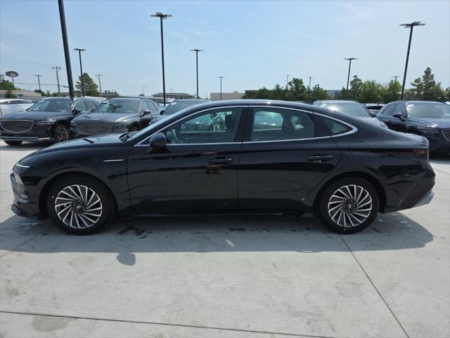 new 2025 Hyundai Sonata Hybrid car, priced at $37,460