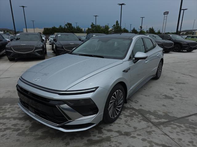 new 2025 Hyundai Sonata Hybrid car, priced at $33,149