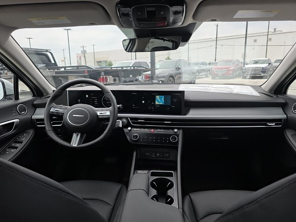 new 2025 Hyundai Sonata Hybrid car, priced at $34,649