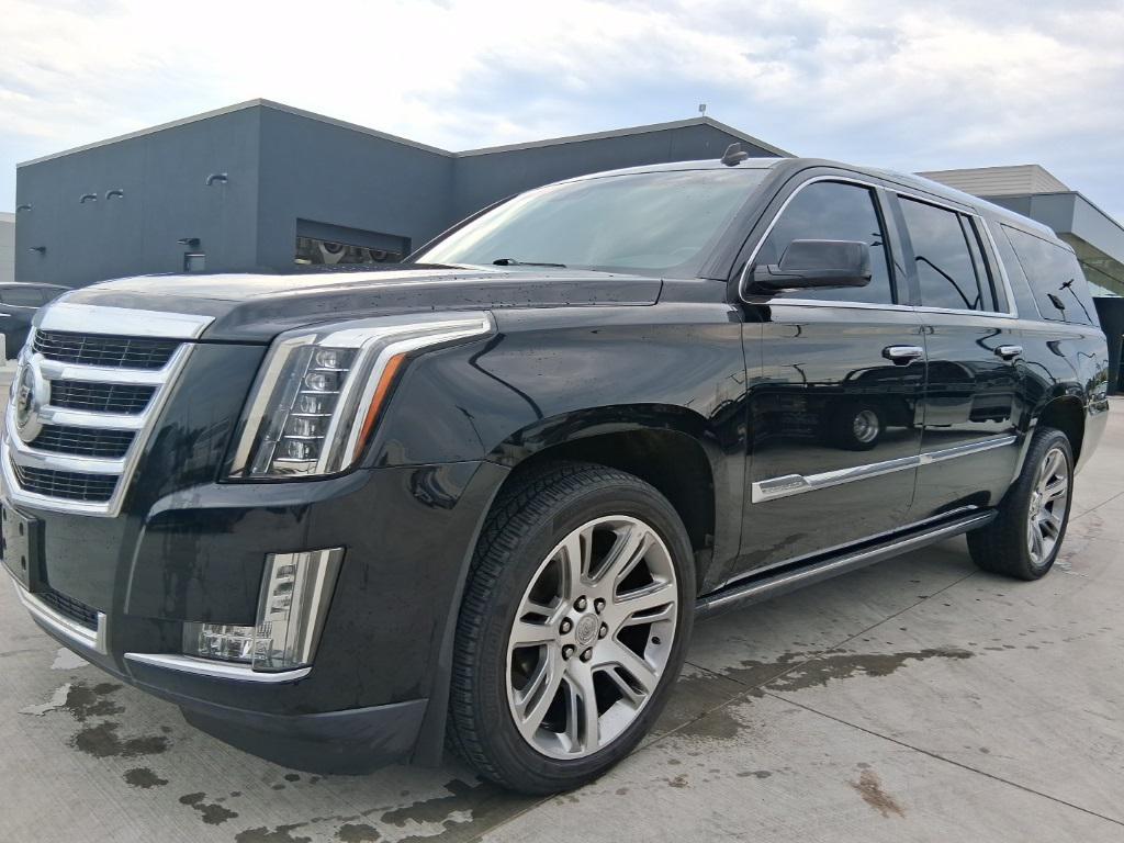 used 2015 Cadillac Escalade ESV car, priced at $19,998