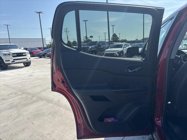 used 2023 GMC Acadia car, priced at $31,667