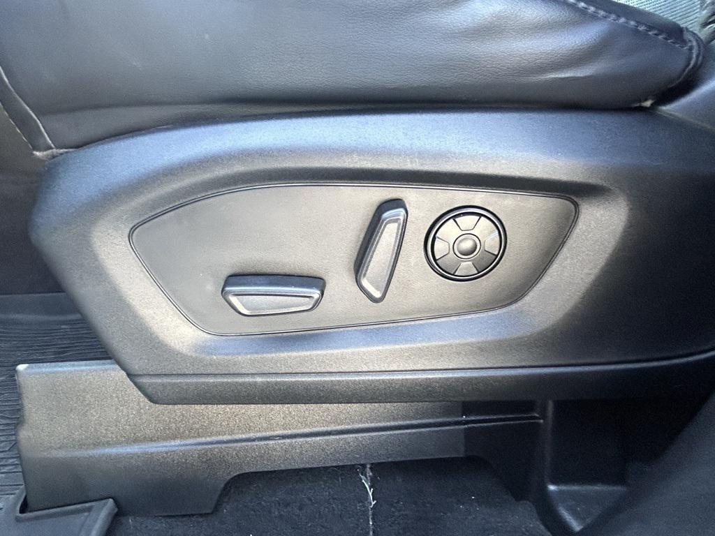 used 2022 Ford Explorer car, priced at $33,998