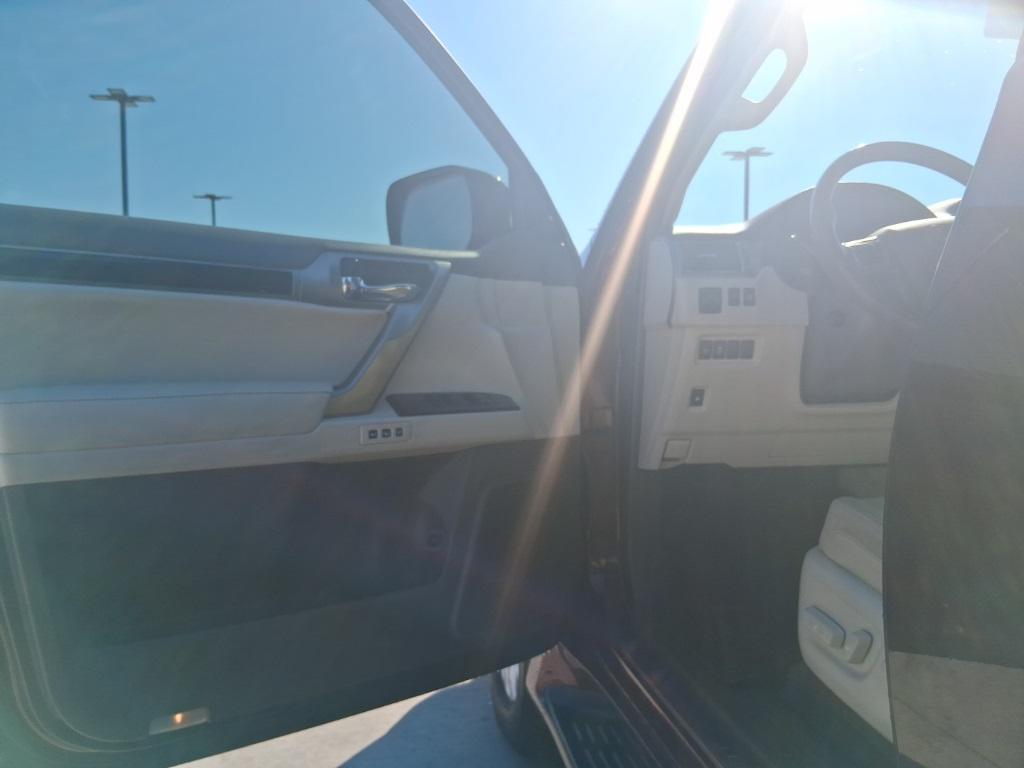 used 2018 Lexus GX 460 car, priced at $31,888