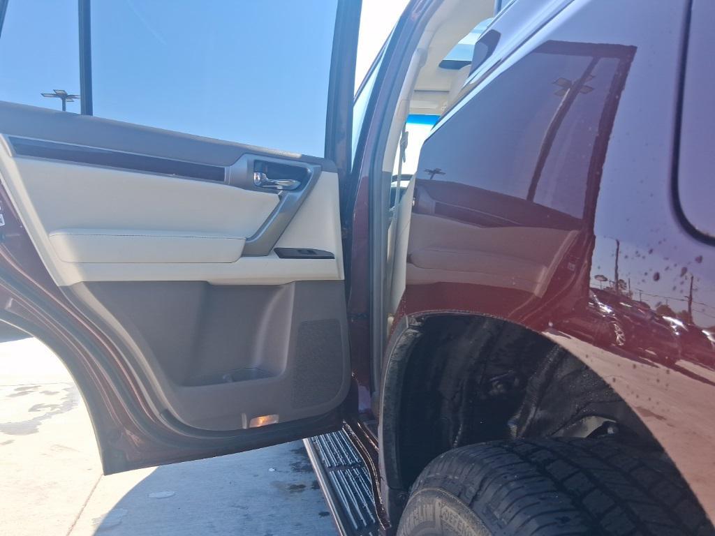 used 2018 Lexus GX 460 car, priced at $31,888