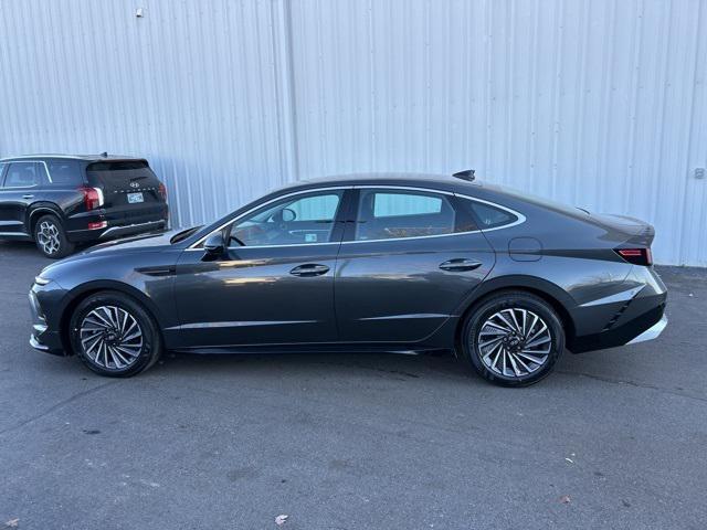 new 2025 Hyundai Sonata Hybrid car, priced at $31,708