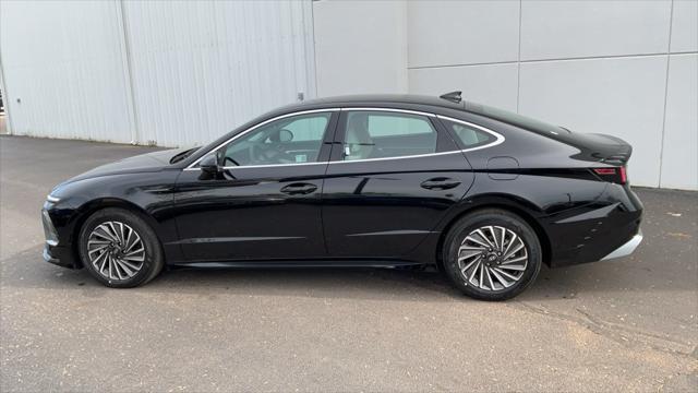 new 2024 Hyundai Sonata Hybrid car, priced at $31,785