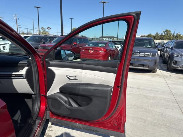 new 2025 Hyundai Tucson car, priced at $28,796