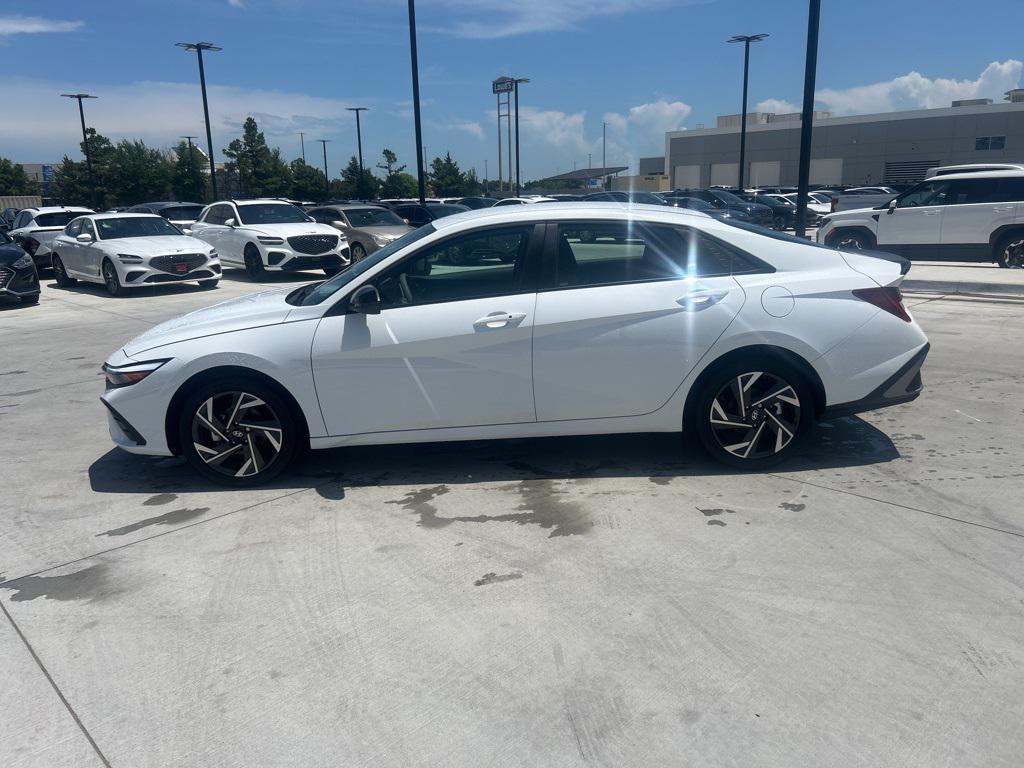 new 2025 Hyundai Elantra car, priced at $25,378