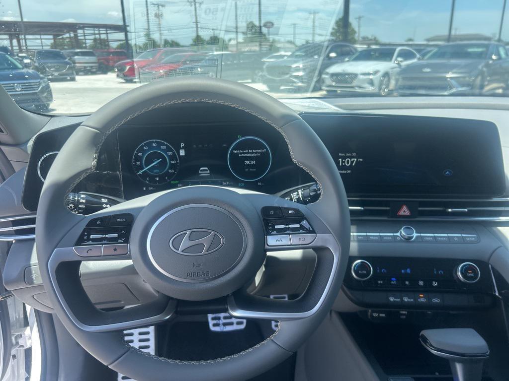 new 2025 Hyundai Elantra car, priced at $25,378