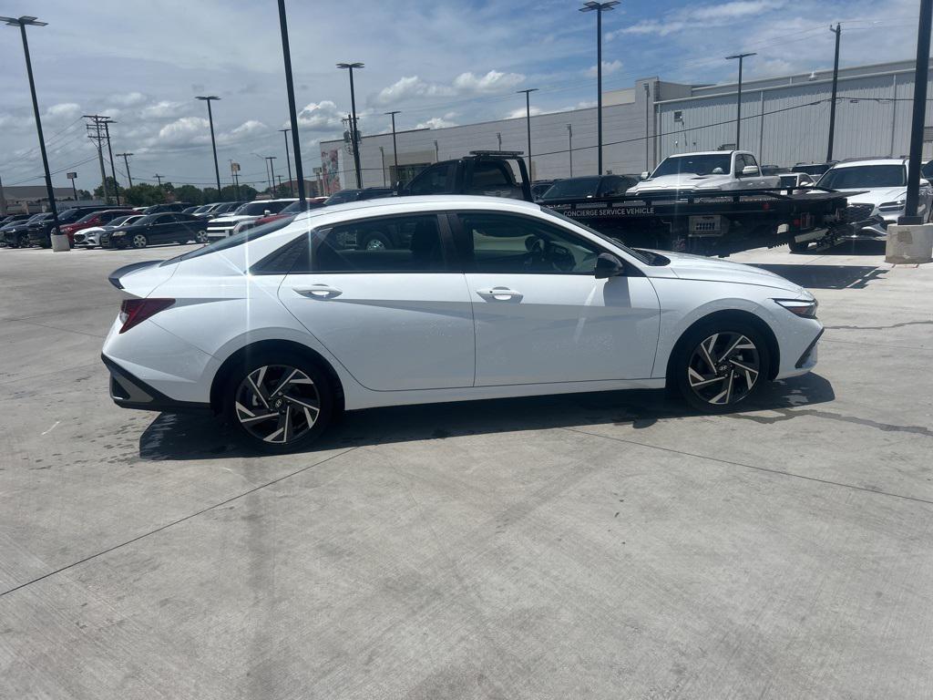 new 2025 Hyundai Elantra car, priced at $25,378