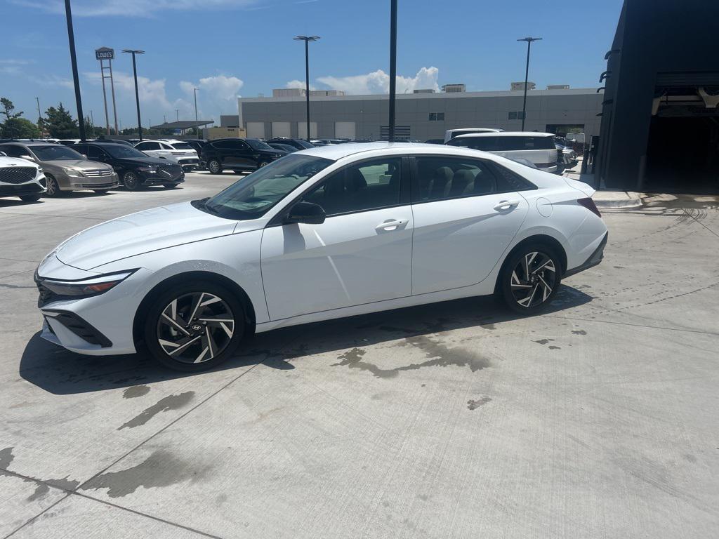 new 2025 Hyundai Elantra car, priced at $25,378