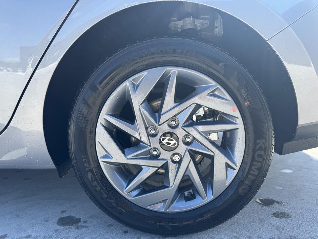 new 2025 Hyundai ELANTRA HEV car, priced at $22,876