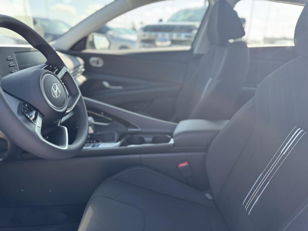 new 2025 Hyundai ELANTRA HEV car, priced at $22,876