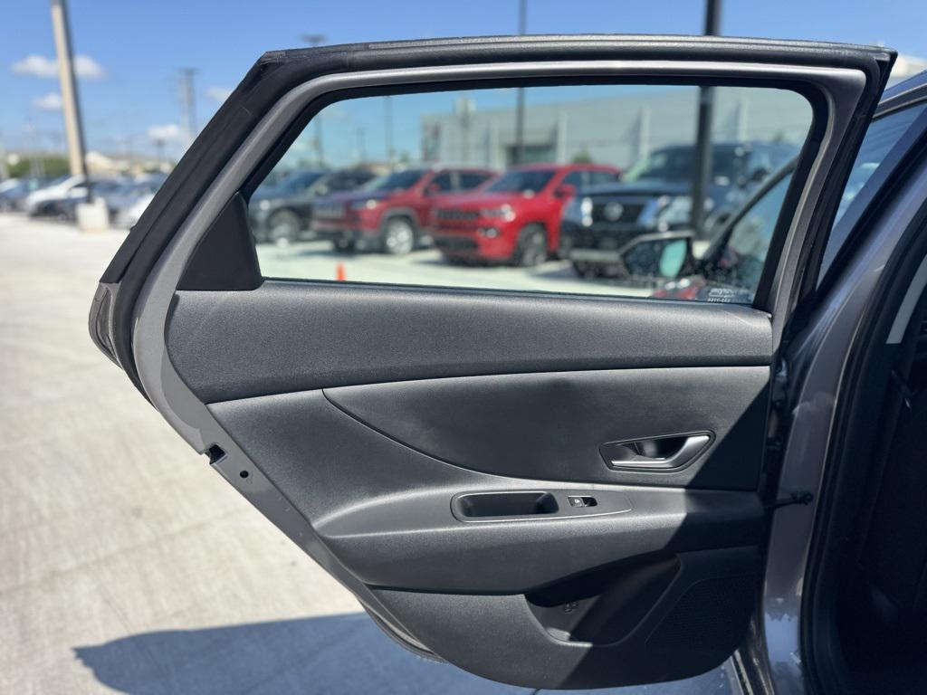 new 2025 Hyundai ELANTRA HEV car, priced at $22,876