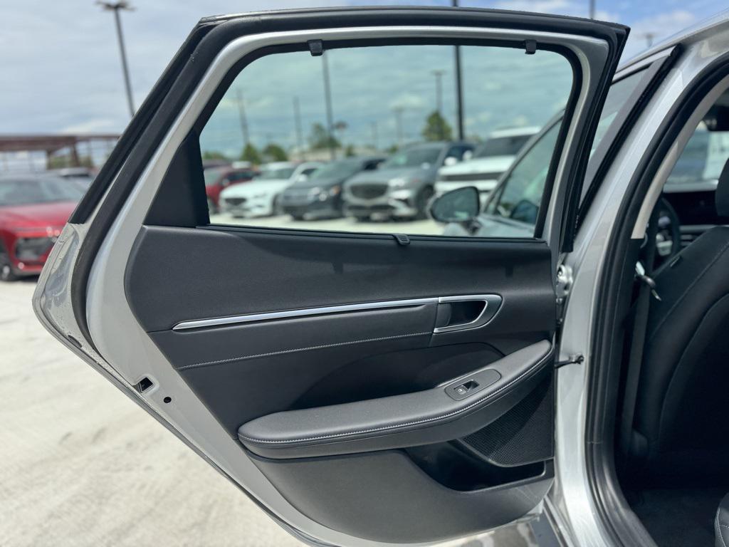 new 2025 Hyundai Sonata Hybrid car, priced at $34,649