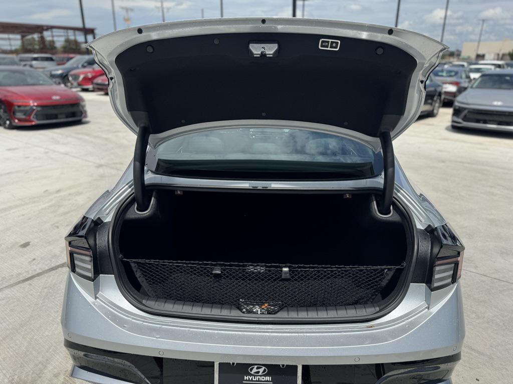 new 2025 Hyundai Sonata Hybrid car, priced at $34,649