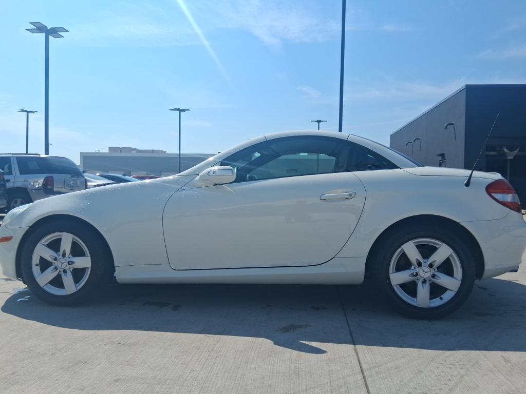 used 2007 Mercedes-Benz SLK-Class car, priced at $8,998