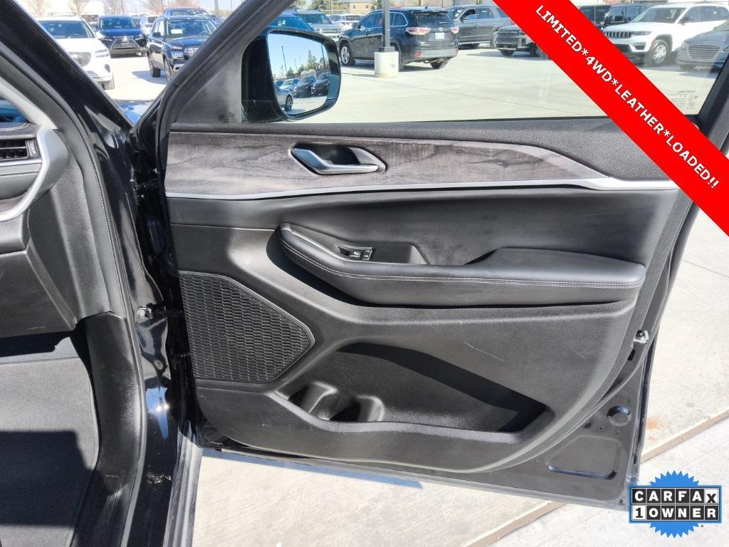 used 2023 Jeep Grand Cherokee car, priced at $34,498