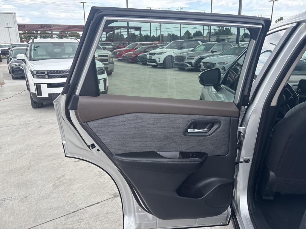 used 2023 Nissan Rogue car, priced at $20,179