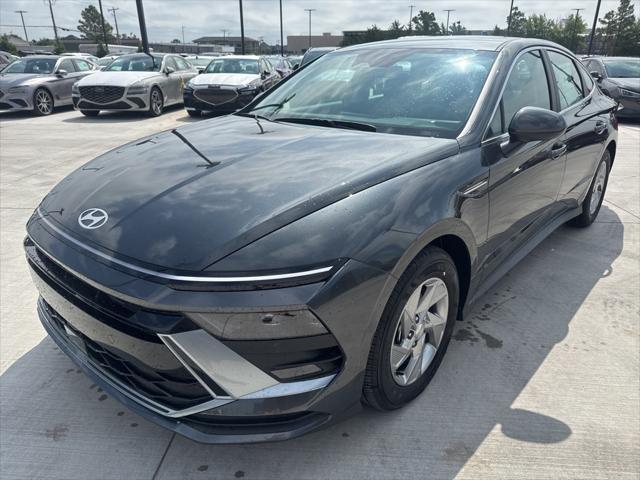 new 2025 Hyundai Sonata car, priced at $22,211