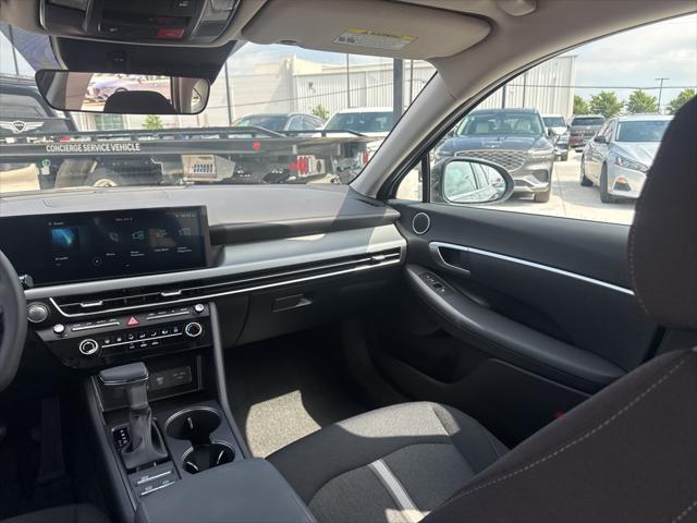 new 2025 Hyundai Sonata car, priced at $22,211