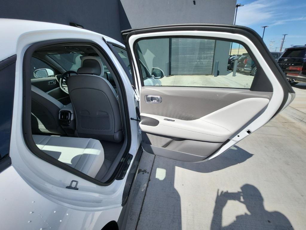 new 2025 Hyundai IONIQ 6 car, priced at $37,690