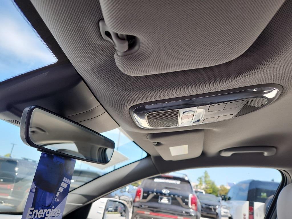 new 2025 Hyundai IONIQ 6 car, priced at $37,690