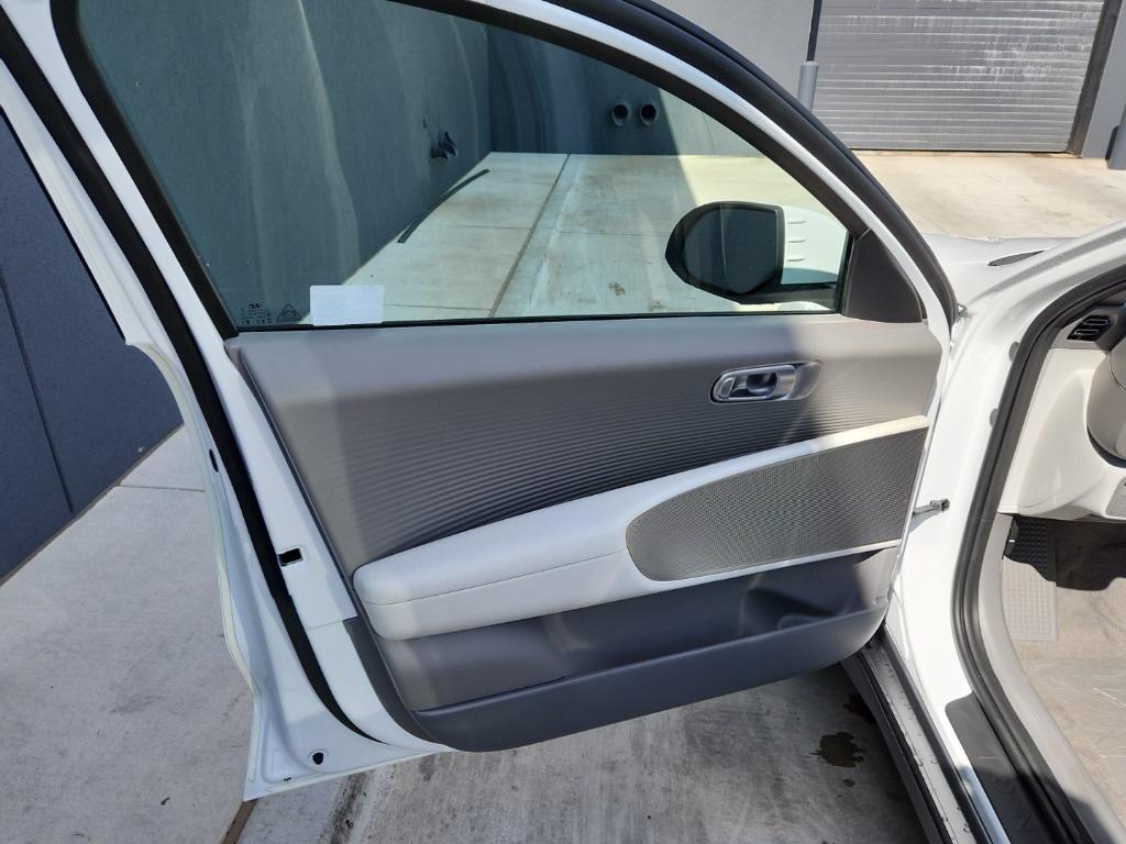 new 2025 Hyundai IONIQ 6 car, priced at $37,690