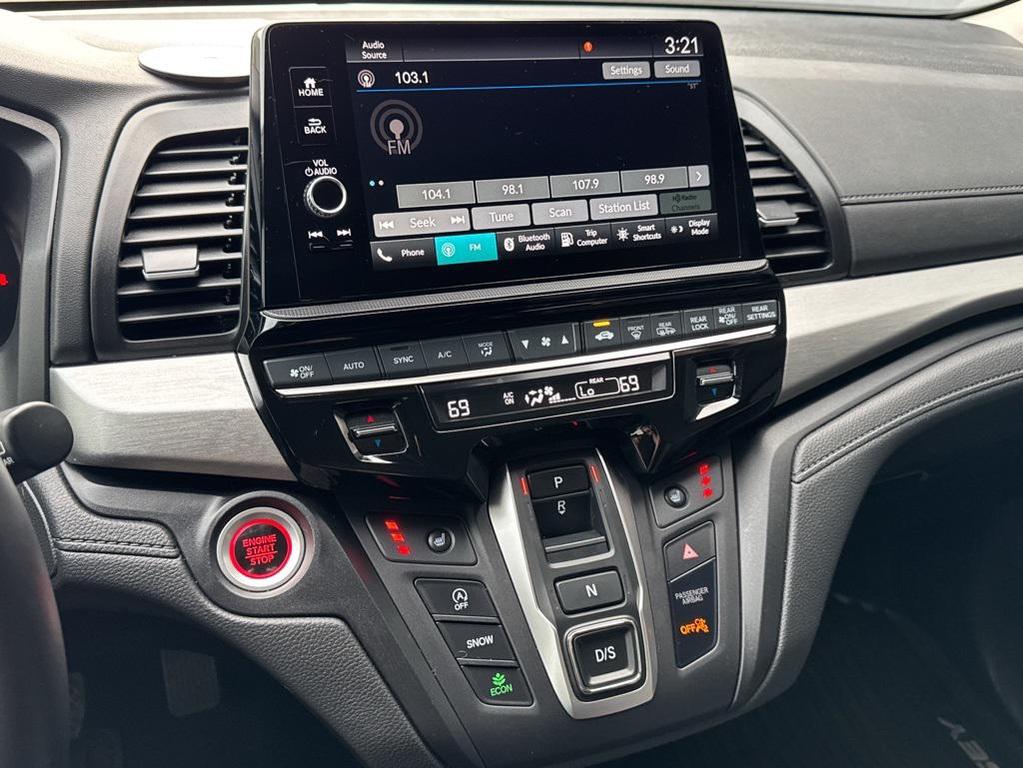 used 2025 Honda Odyssey car, priced at $37,993