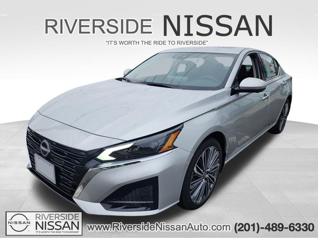 new 2025 Nissan Altima car, priced at $33,939