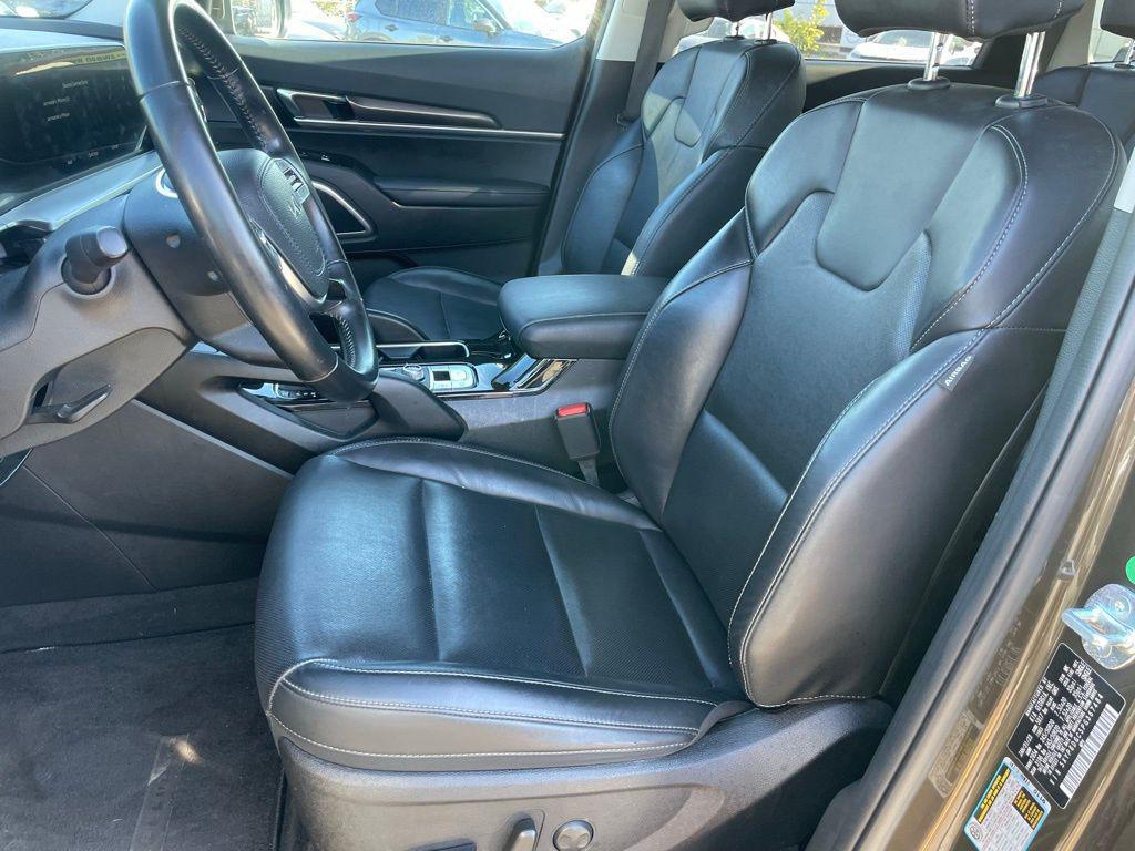 used 2023 Kia Telluride car, priced at $34,145