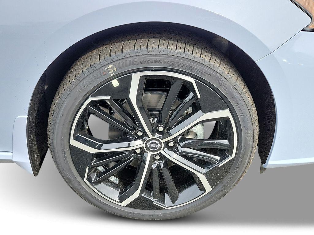 new 2025 Nissan Altima car, priced at $32,660